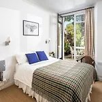Joivy Sunny 1-Bed Flat With Terrace In Bayswater, Near Paddington